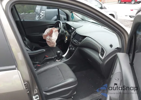 2022 Chevrolet Trax Awd Lt from USA, damaged, VIN KL7CJPSM7NB541431